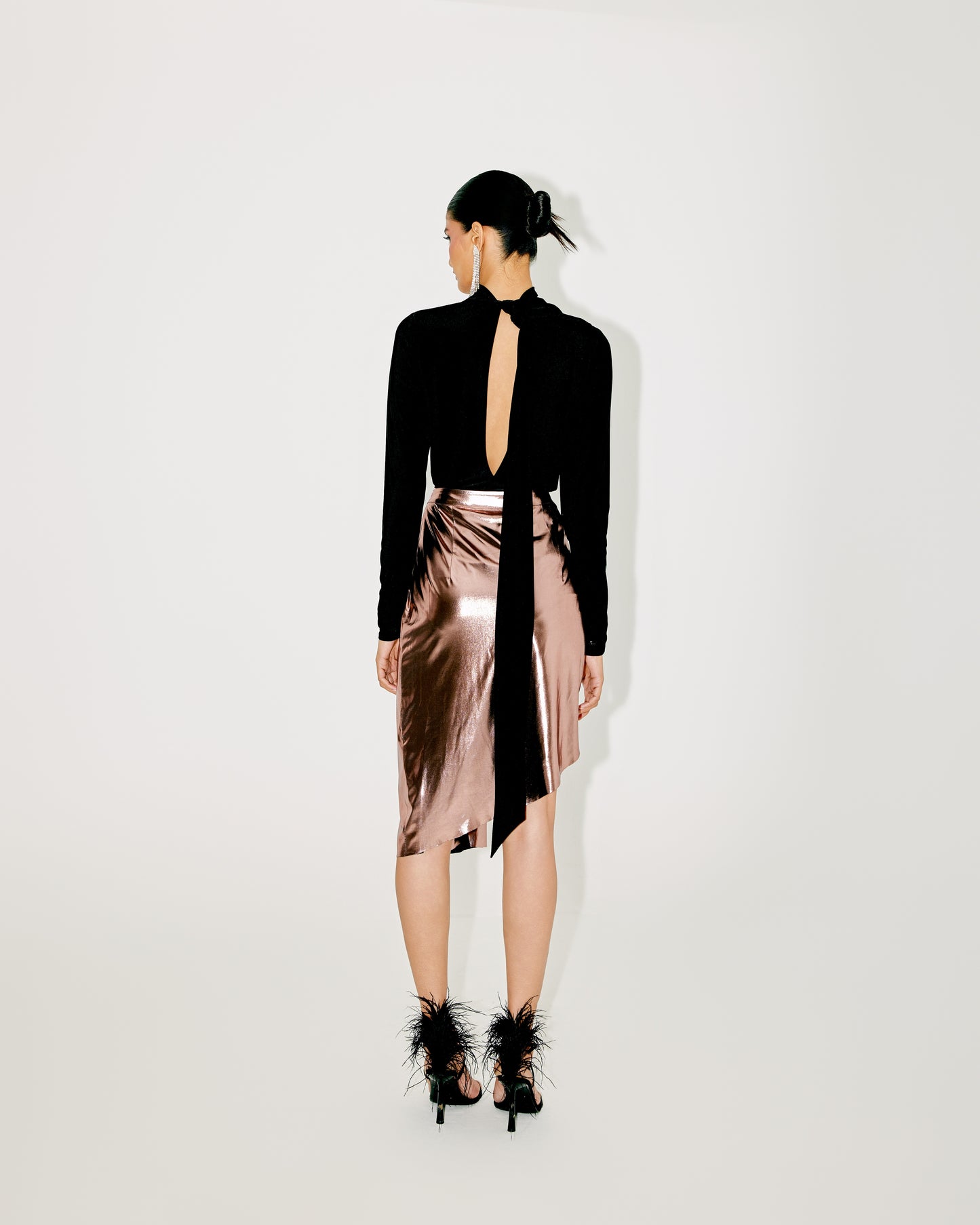 PLUNGE NECK TOP WITH DRAPED SKIRT