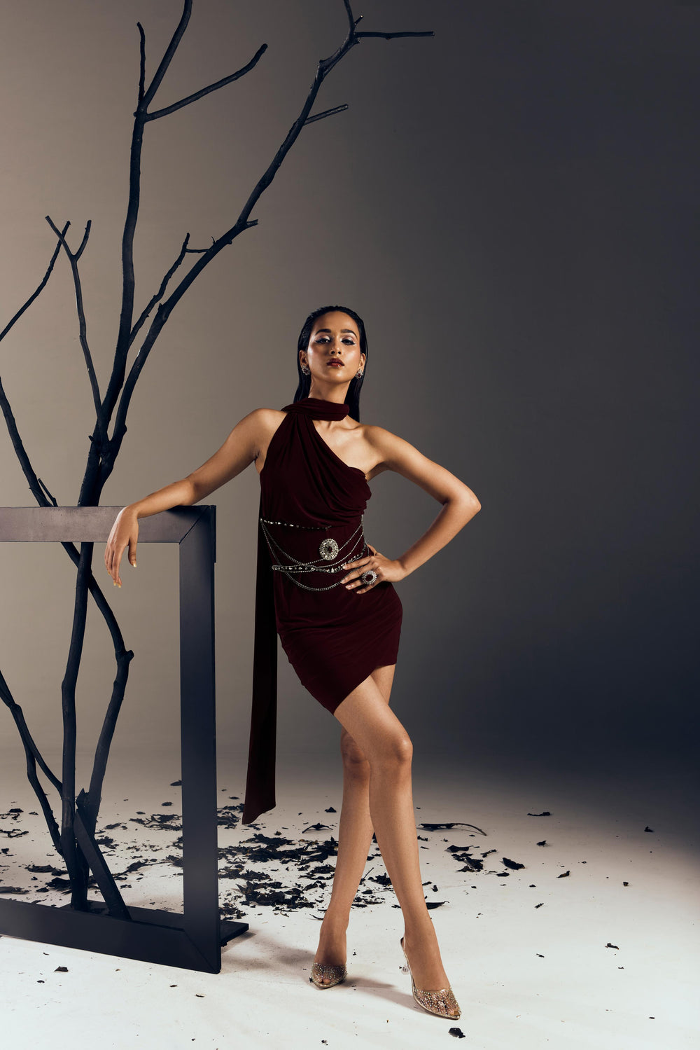 MERLOT SHORT DRESS WITH DRAPE DRESS