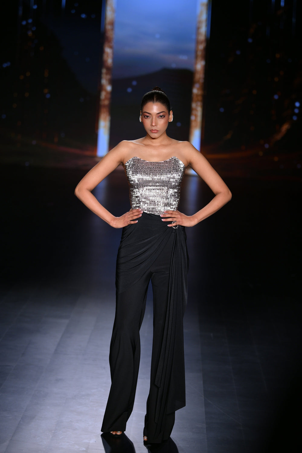CORSET WITH DRAPED PANTS