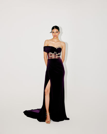 CORSET GOWM WITH SEQUENCED CAPE